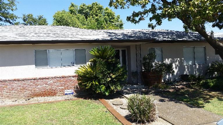 15440 W C St, Kerman, CA 93630 photo 1