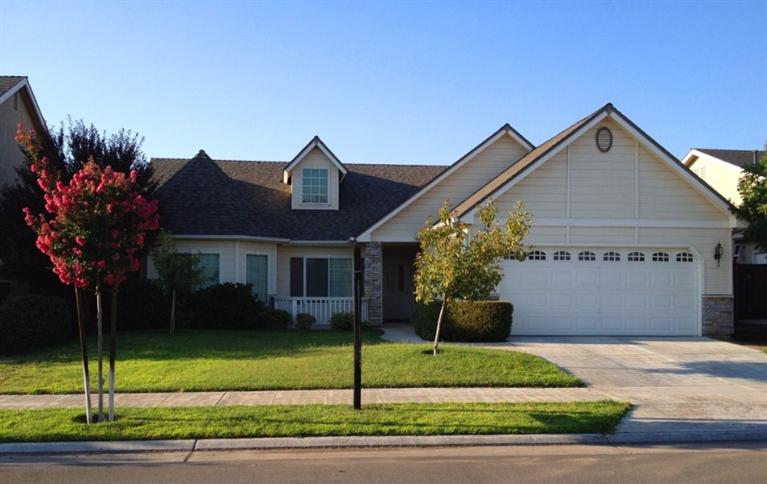 691 Lester Ave, Clovis, CA 93619 photo 1