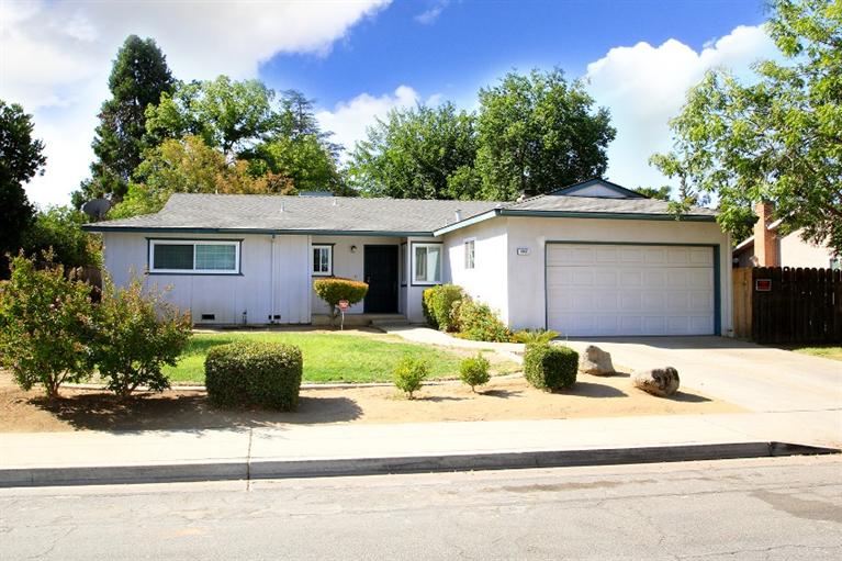 1662 Dennis Ave, Clovis, CA 93611 photo 1