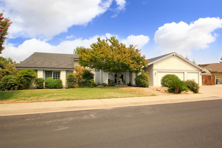 1849 Rall Ave, Clovis, CA 93611 photo 1