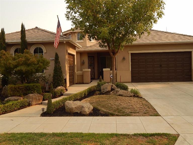 3334 Rall Ave, Clovis, CA 93619 photo 1