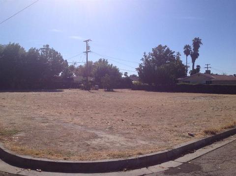 2319 Webster St, Sanger, CA 93657 photo 1
