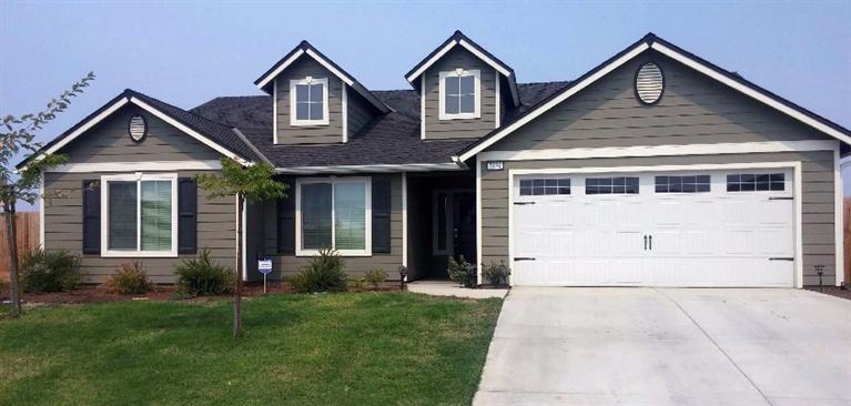 2874 Sequoia Ave, Sanger, CA 93657 photo 1