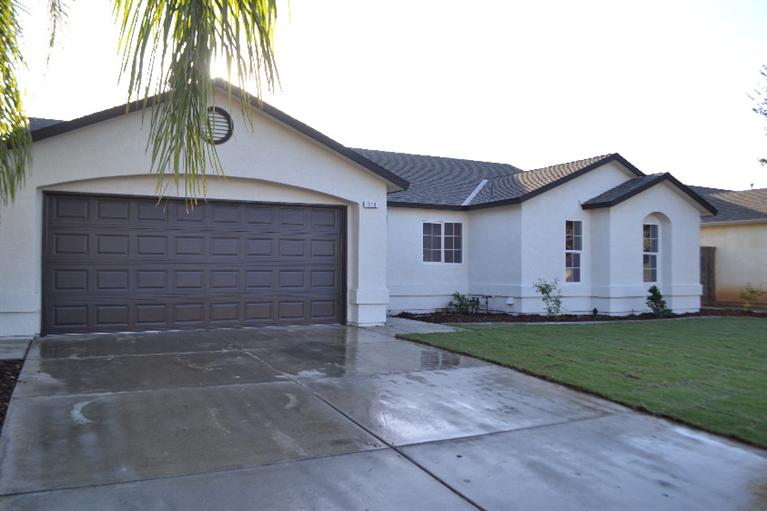 518 Quality Ave, Sanger, CA 93657 photo 1