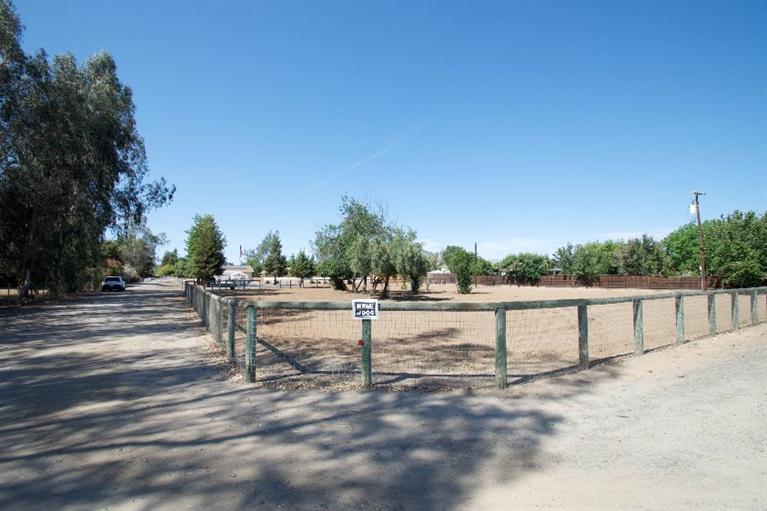 5198 E Behymer Ave, Clovis, CA 93619 photo 1