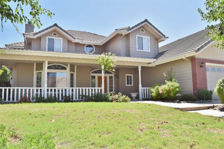 4538 N Quail Lake Dr, Clovis, CA 93619 photo 1
