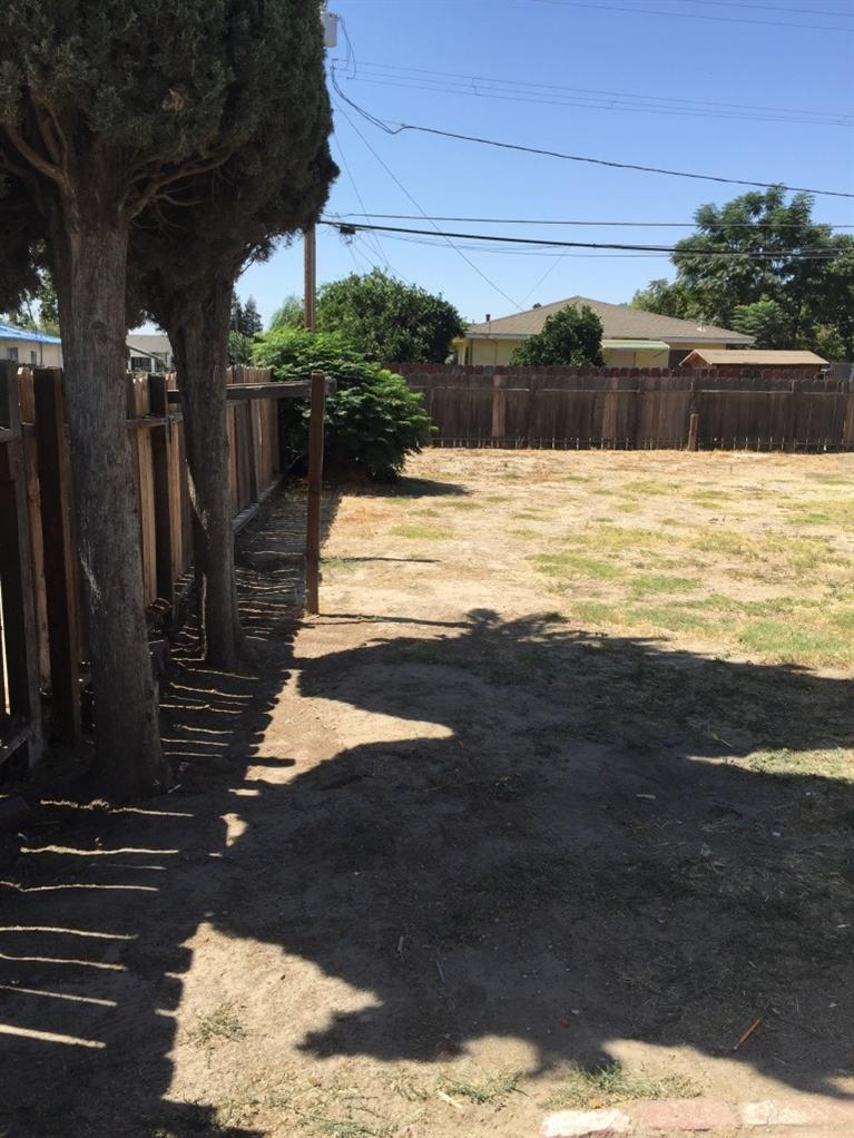 3575 S Harding Ave, Fresno, CA 93725 photo 1