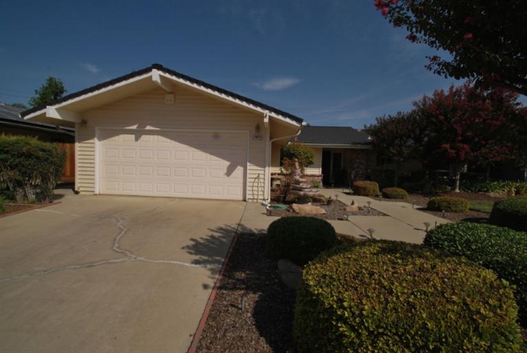 1871 Tenaya Ave, Clovis, CA 93611 photo 1