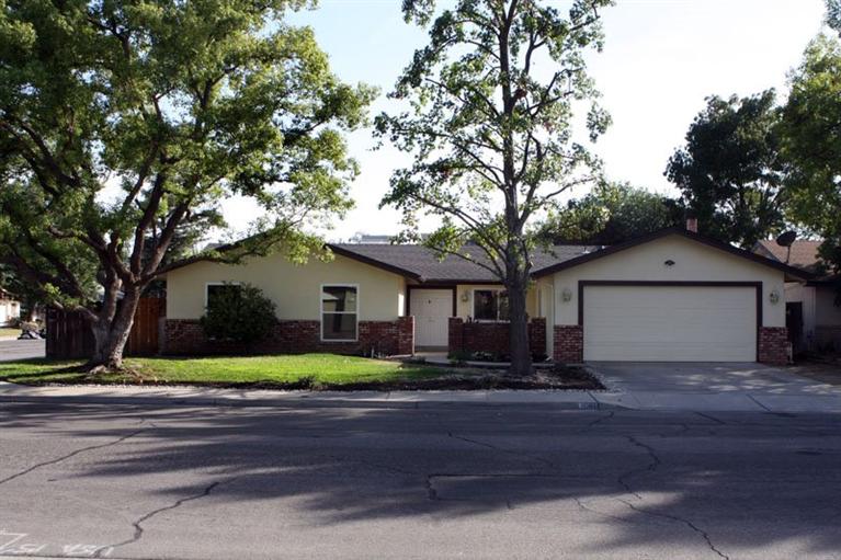 1048 Polson Ave, Clovis, CA 93612 photo 1