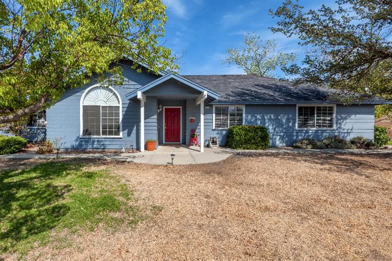 14110 Crown Oak Dr, Prather, CA 93651 photo 1
