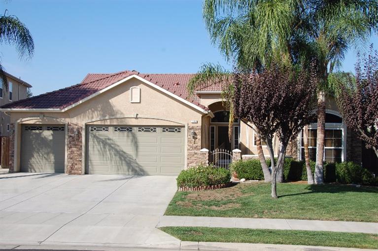 1652 Carson Ave, Clovis, CA 93611 photo 1