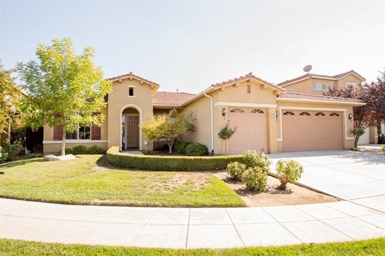 1939 N Elm Ave, Clovis, CA 93619 photo 1