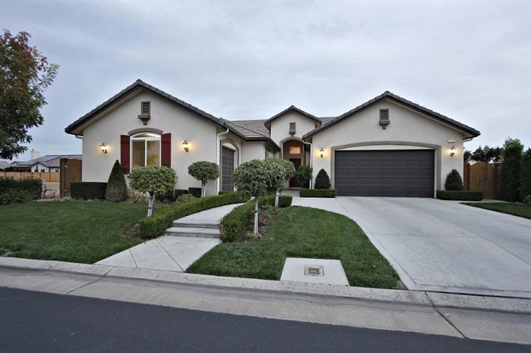 1539 N Westbrook Ln, Clovis, CA 93619 photo 1
