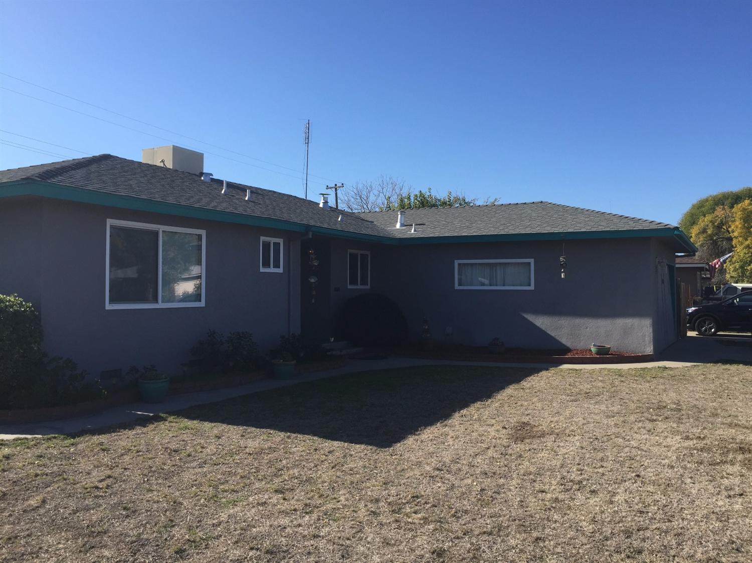548 W Keats Ave, Clovis, CA 93611 photo 1