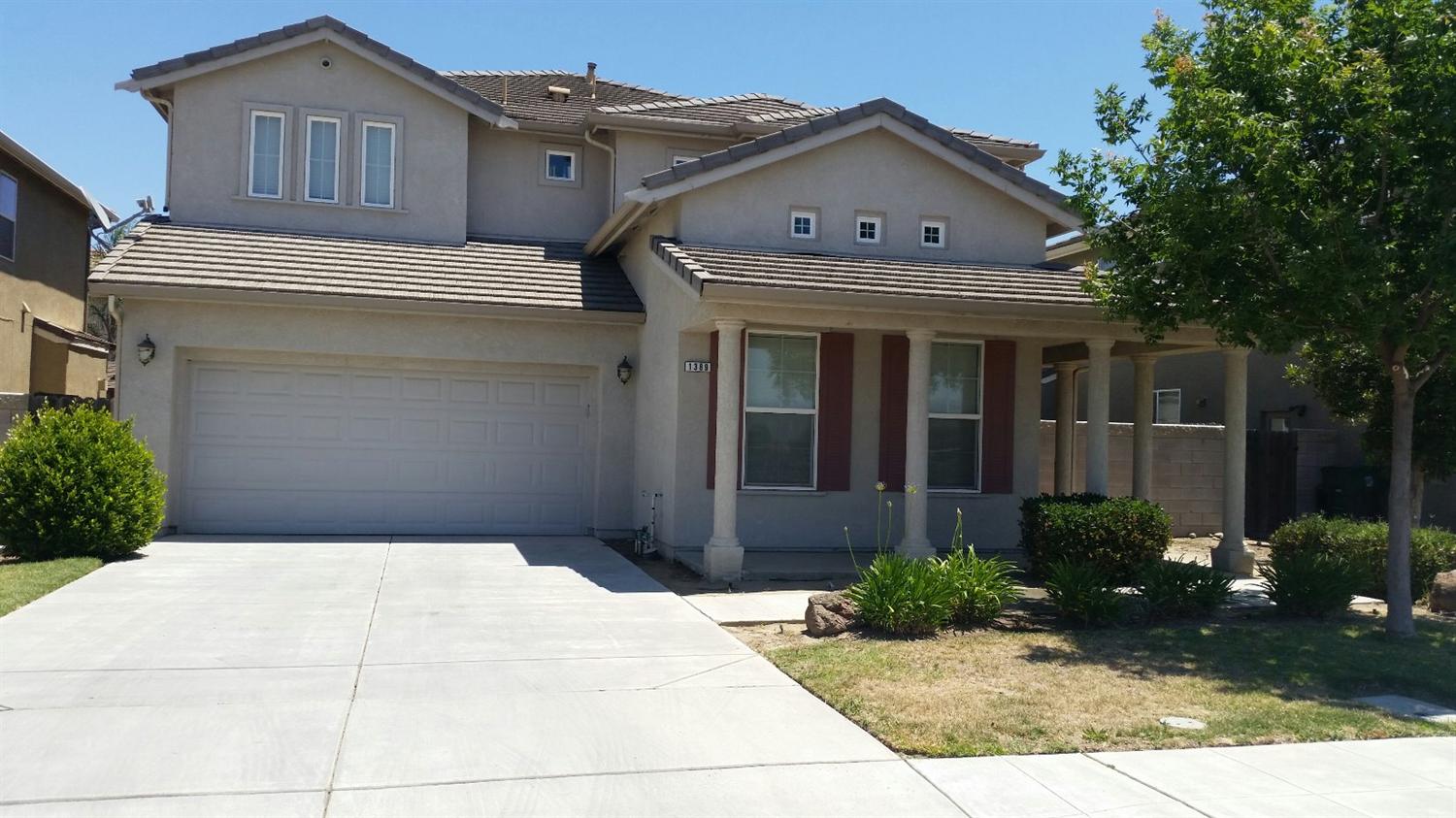 1389 Taylor Ln, Madera, CA 93637 photo 1