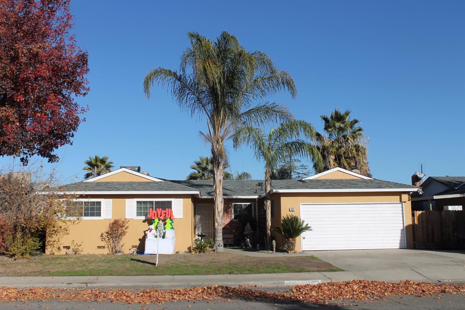 1625 Fairmont Ave, Clovis, CA 93611 photo 1