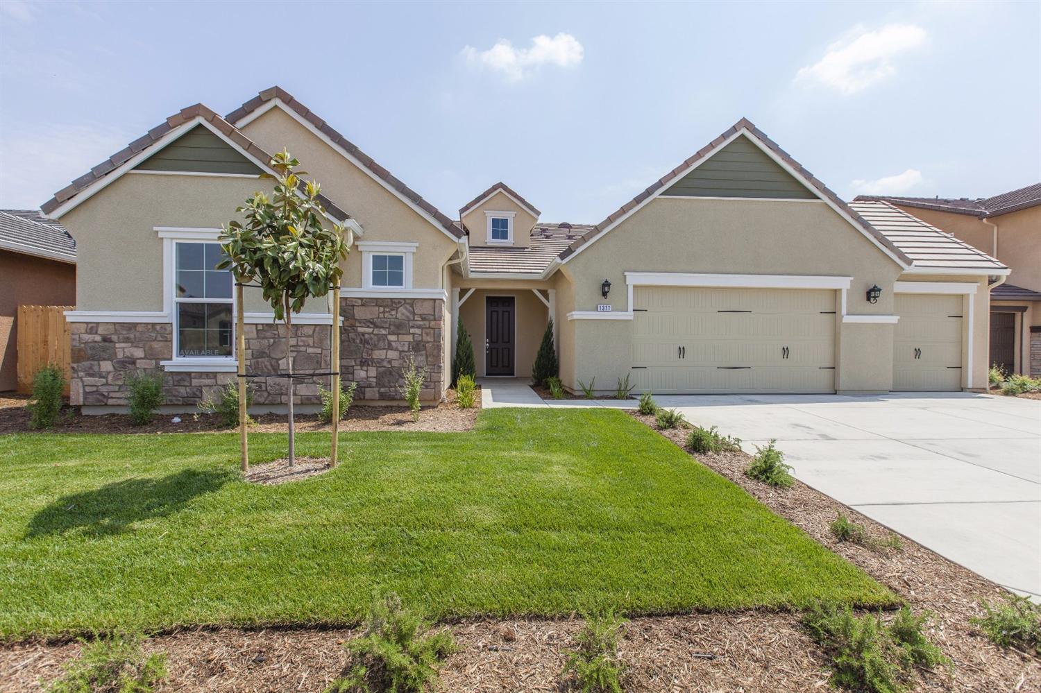 1377 N Redington Ave, Clovis, CA 93619 photo 1