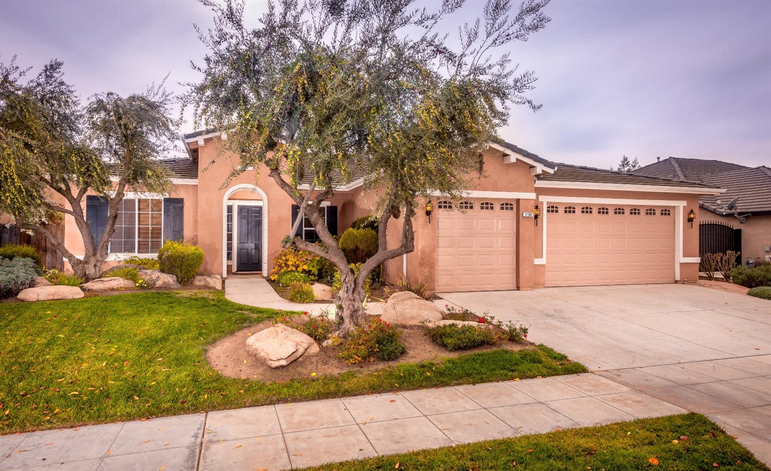 1198 Everglade Ave, Clovis, CA 93619 photo 1