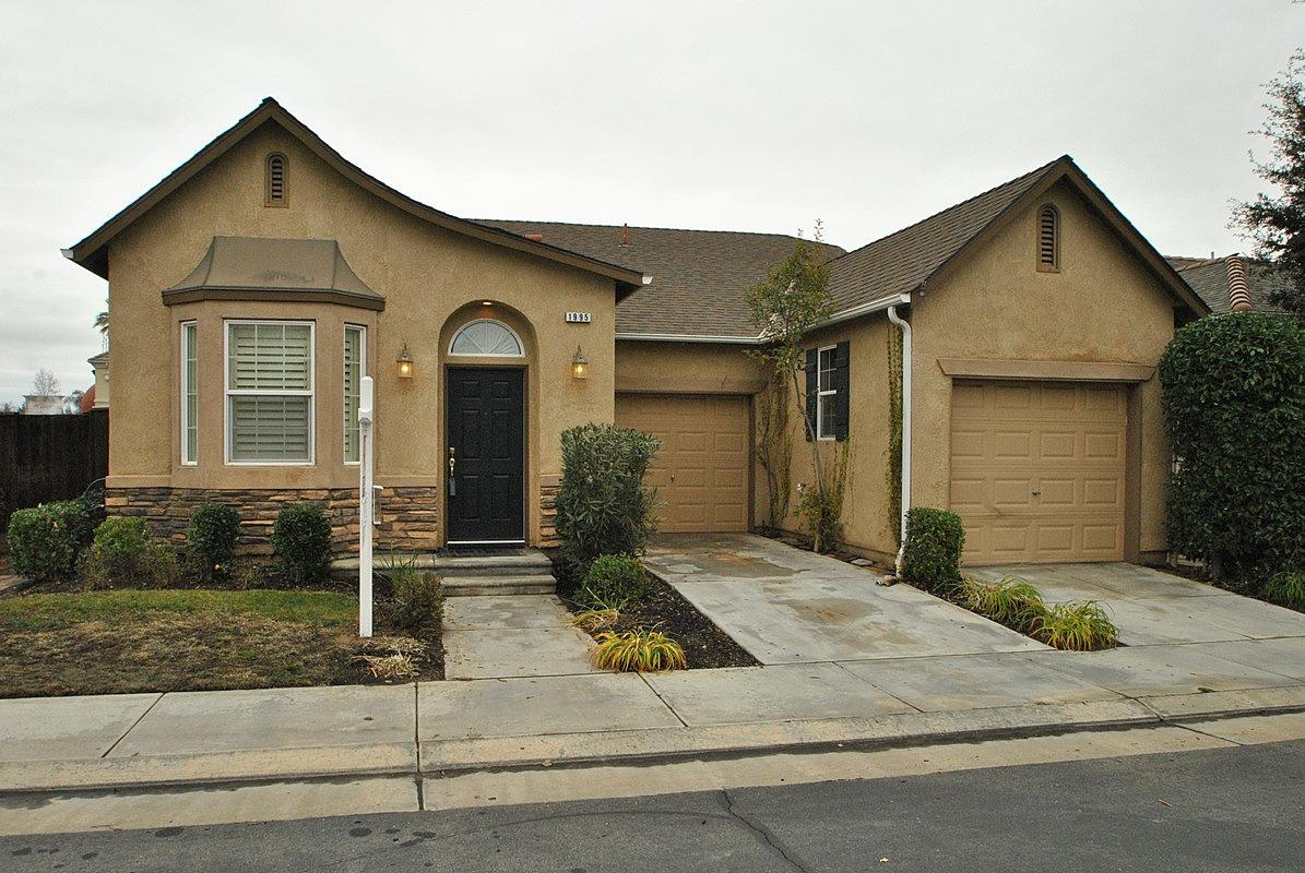 1995 N Glen Alva Ln, Clovis, CA 93619 photo 1
