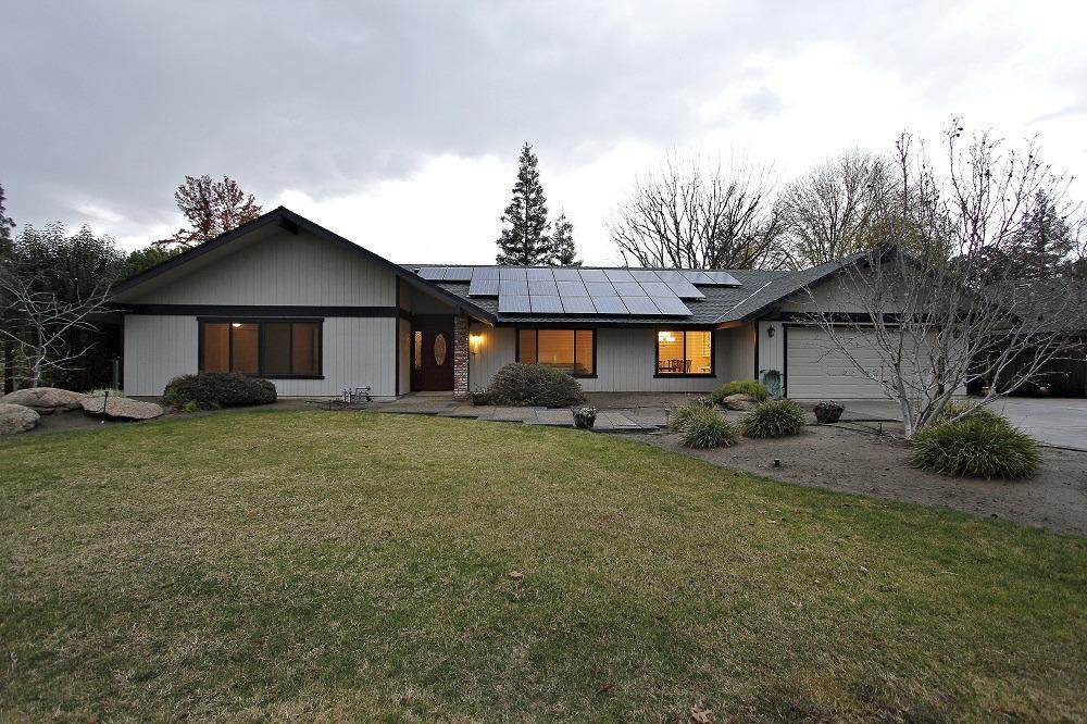 2043 Alamos Ave, Clovis, CA 93611 photo 1