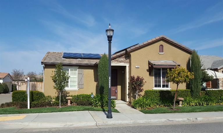 3903 Heritage Ave, Clovis, CA 93619 photo 1