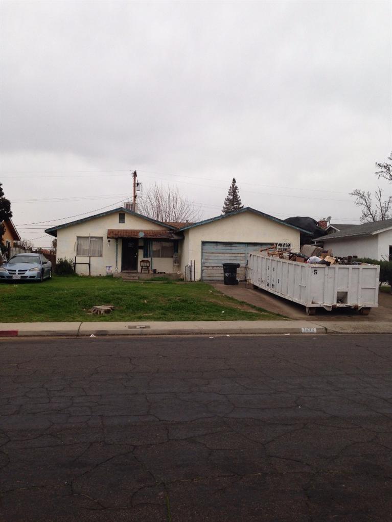 1439 Rawson Ave, Sanger, CA 93657 photo 1