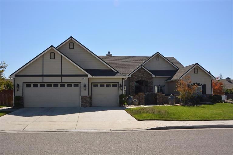 290 W Serena Ave, Clovis, CA 93619 photo 1