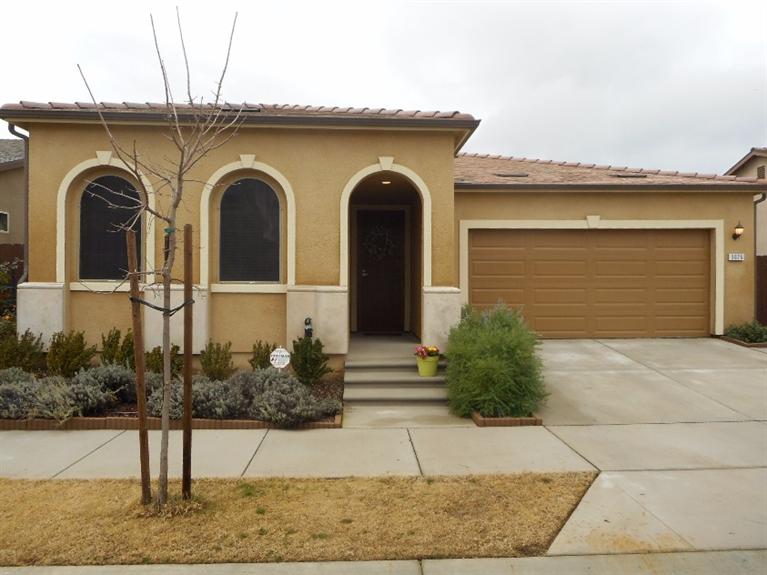 3026 Kaweah Ave, Clovis, CA 93619 photo 1