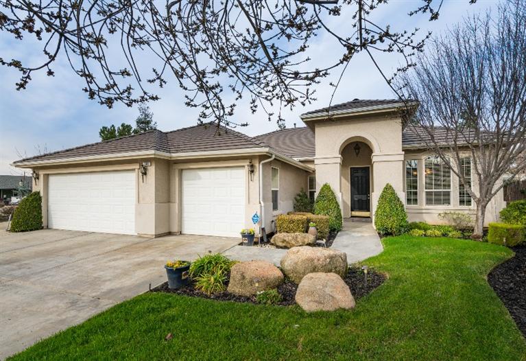 285 N Mckelvy, Clovis, CA 93611 photo 1