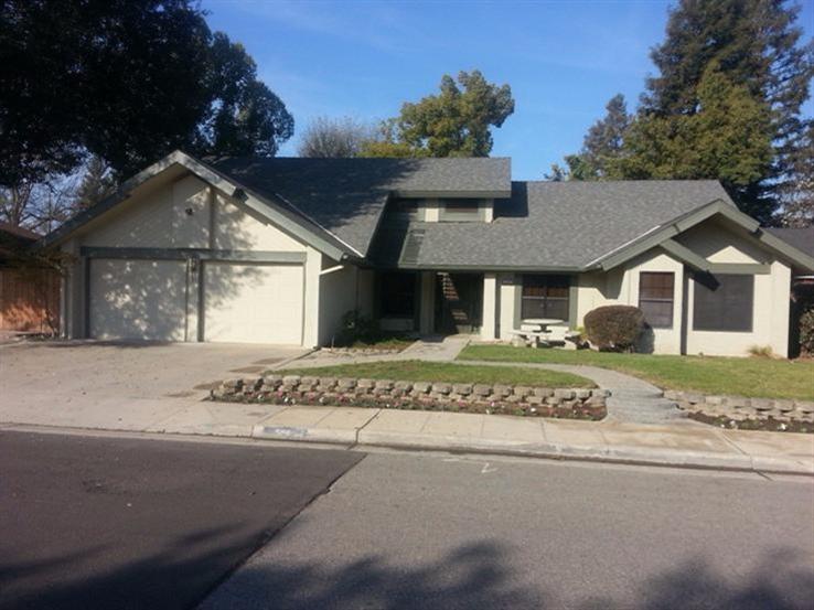 560 N Pierce Dr, Clovis, CA 93612 photo 1