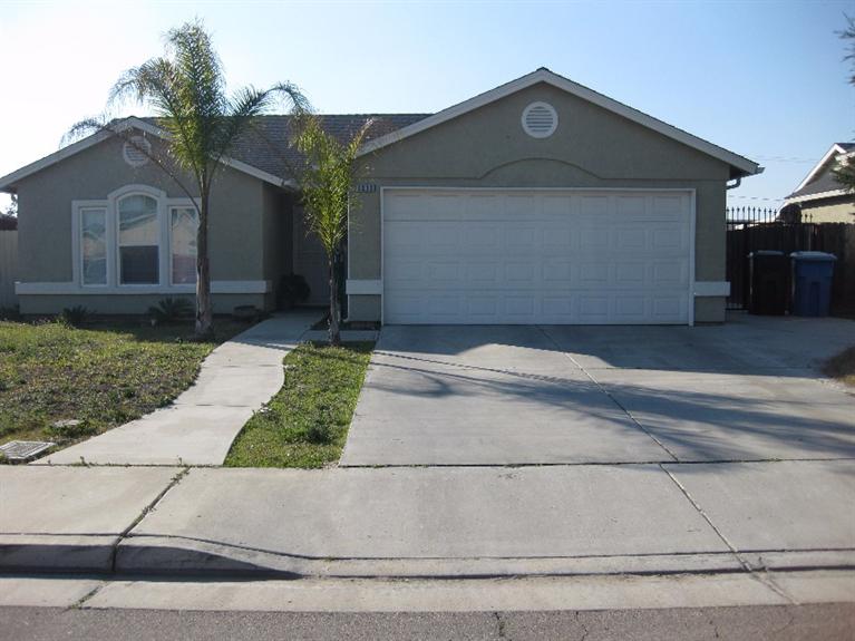 2213 Sequoia St, Selma, CA 93662 photo 1