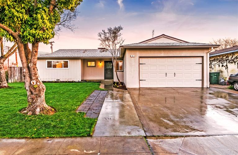 10 W Swift Ave, Clovis, CA 93612 photo 1