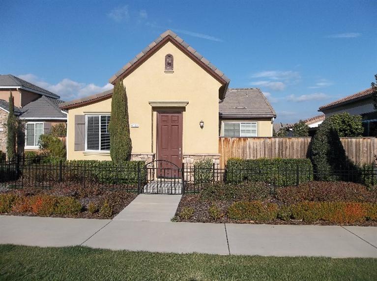 4115 Heritage Ave, Clovis, CA 93619 photo 1