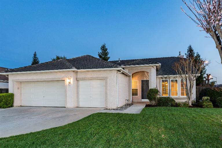 2987 Twain Ave, Clovis, CA 93611 photo 1