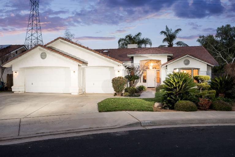 2167 Windsor Ave, Clovis, CA 93611 photo 1