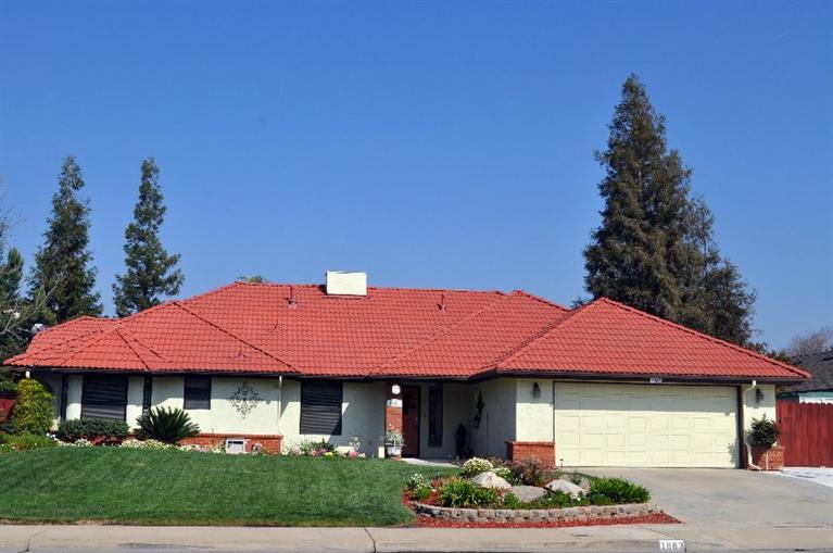 1883 Ashcroft Ave, Clovis, CA 93611 photo 1