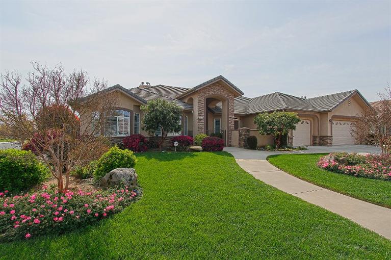 2884 Indianapolis Ave, Clovis, CA 93611 photo 1