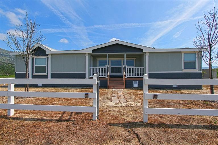 21192 Tollhouse Rd, Clovis, CA 93619 photo 1