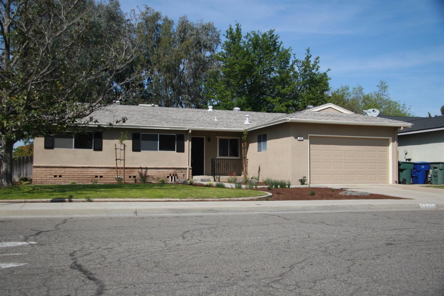 1646 Renn Ave, Clovis, CA 93611 photo 1