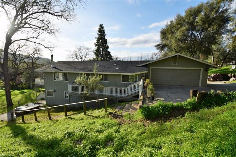 40840 Goldside Dr, Oakhurst, CA 93644 photo 1