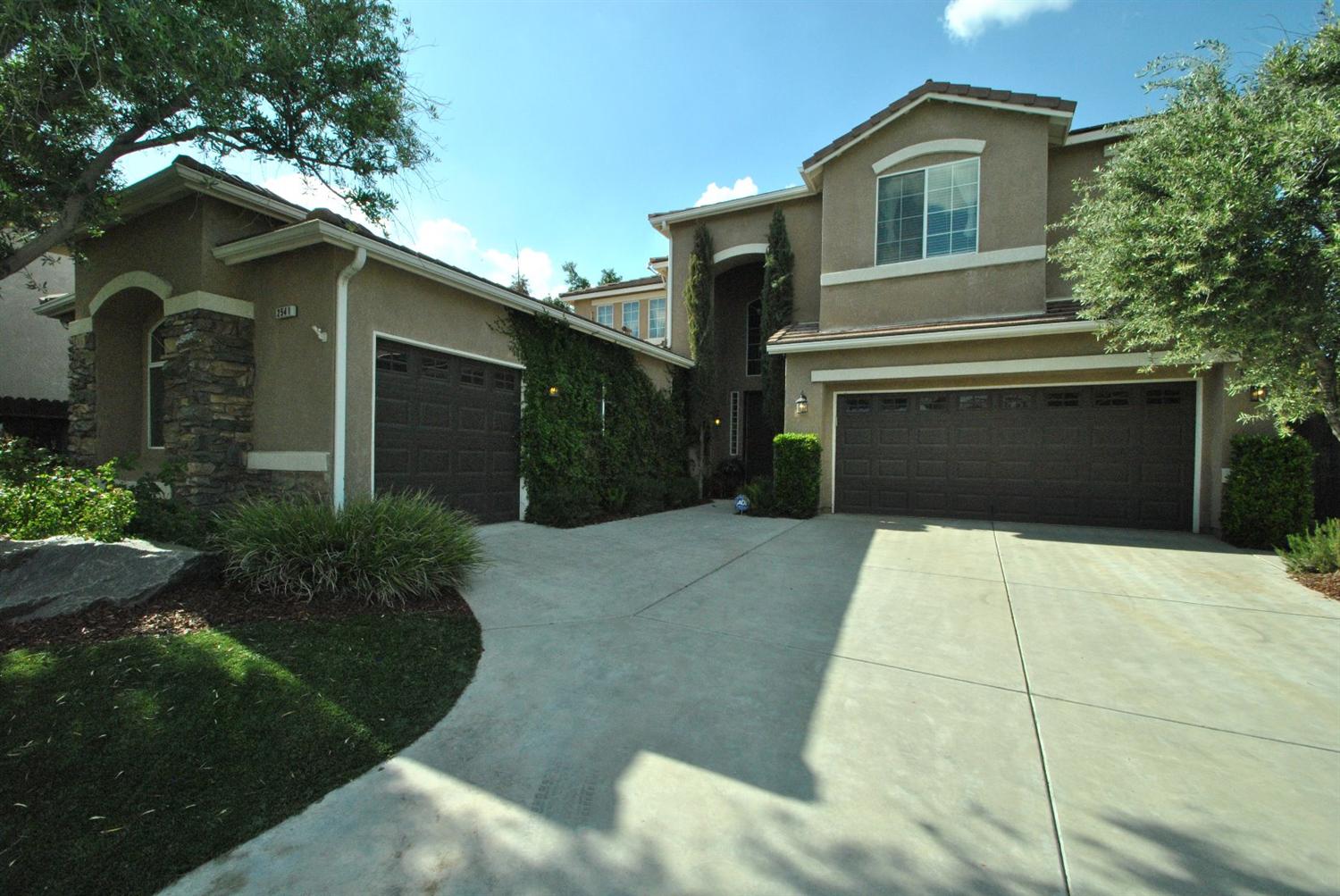 2541 Serena Ave, Clovis, CA 93619 photo 1
