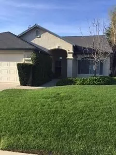 235 W Birch Ave, Clovis, CA 93611 photo 1