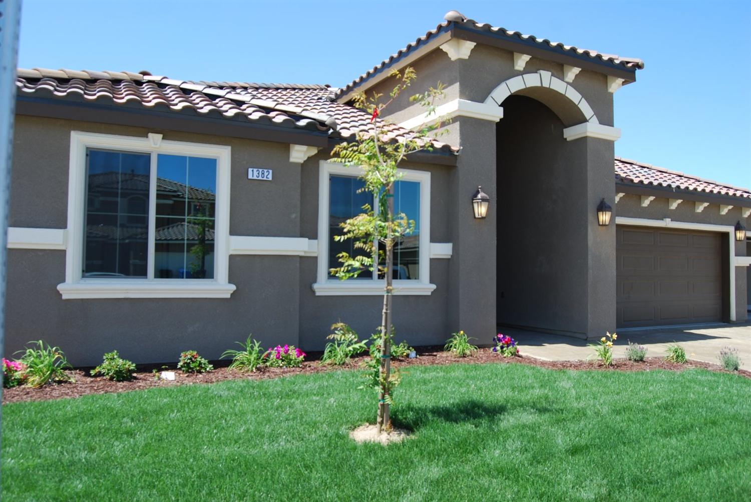 1382 Deann Cv, Madera, CA 93637 photo 1
