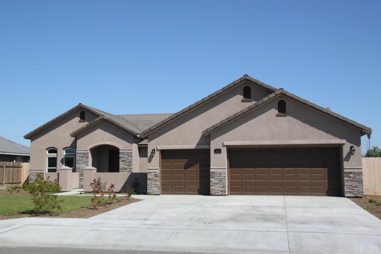652 E Capistrano St, Hanford, CA 93230 photo 1