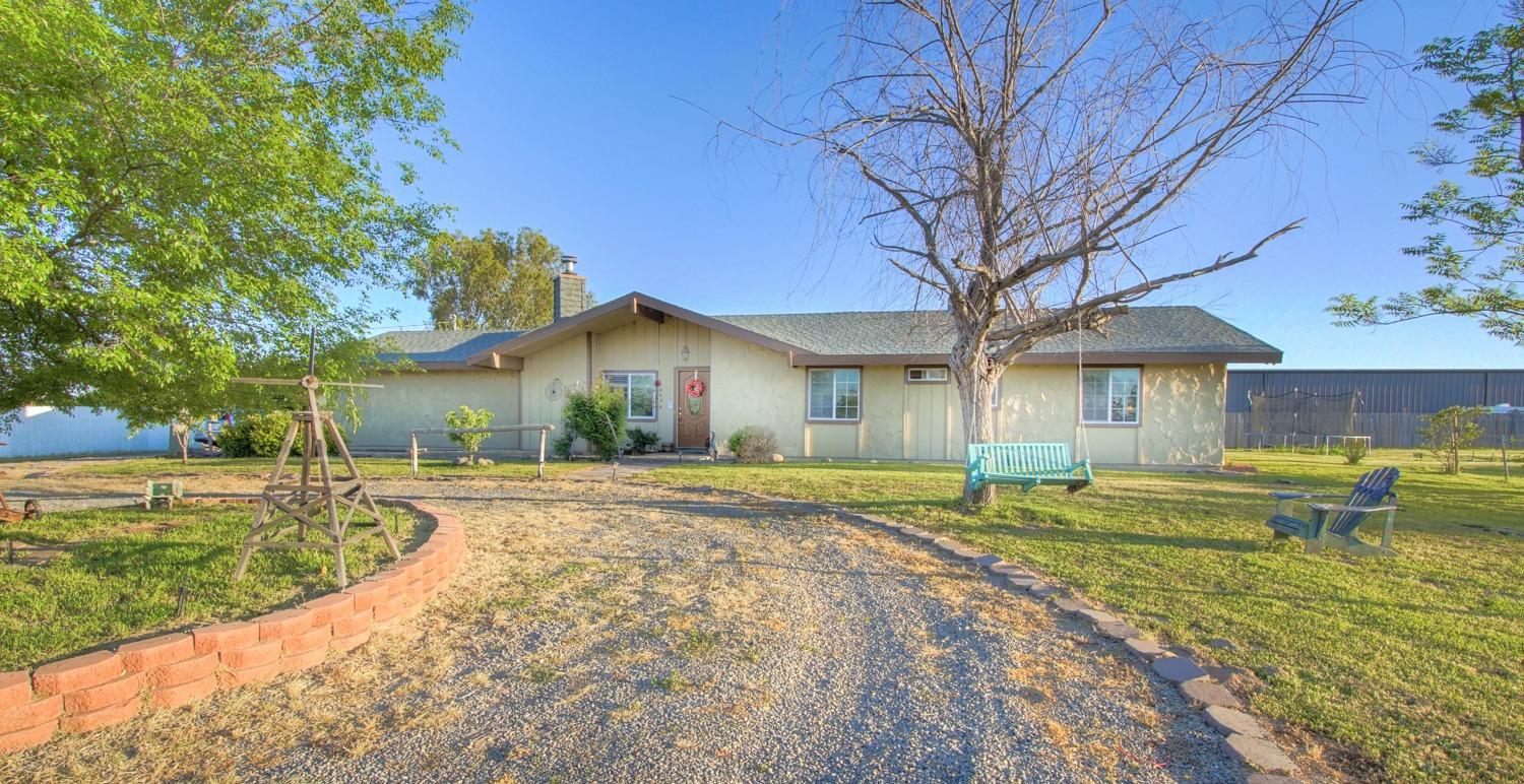 35912 Bonadelle Ave, Madera, CA 93636 photo 1
