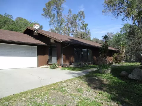 30461 Thimbleberry Ln, Prather, CA 93651 photo 1