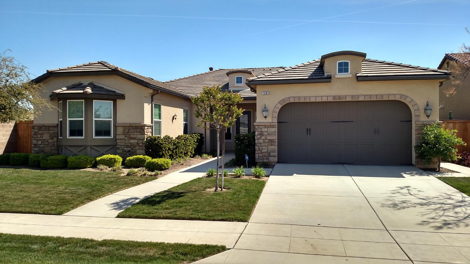 1507 Whiteash Ave, Clovis, CA 93619 photo 1