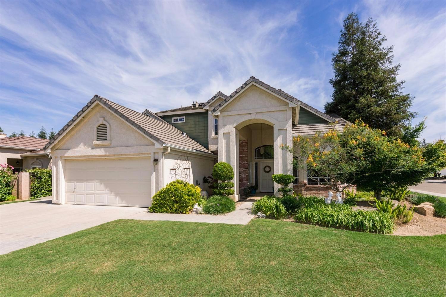 635 N Cherry Ln, Clovis, CA 93611 photo 1