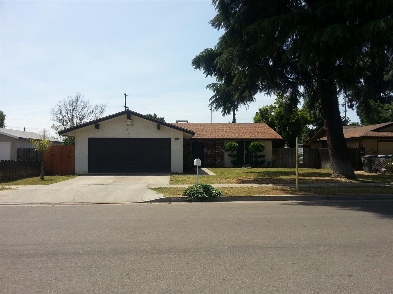 4884 E Washington Ave, Fresno, CA 93727 photo 1