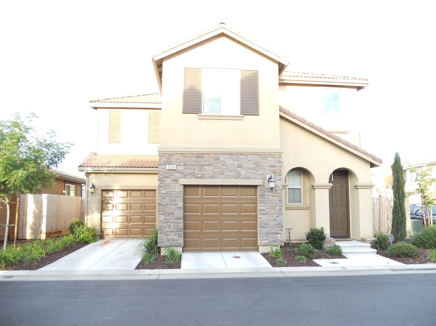 3359 Monterosa Ln, Clovis, CA 93619 photo 1